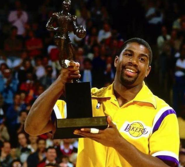 而詹姆斯用 而詹姆斯用