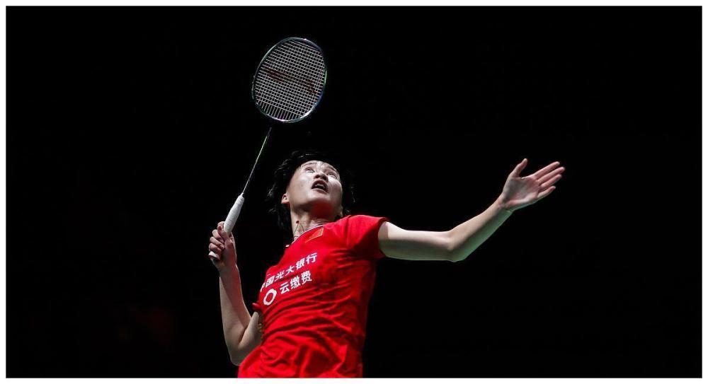 把注意力集 把注意力集