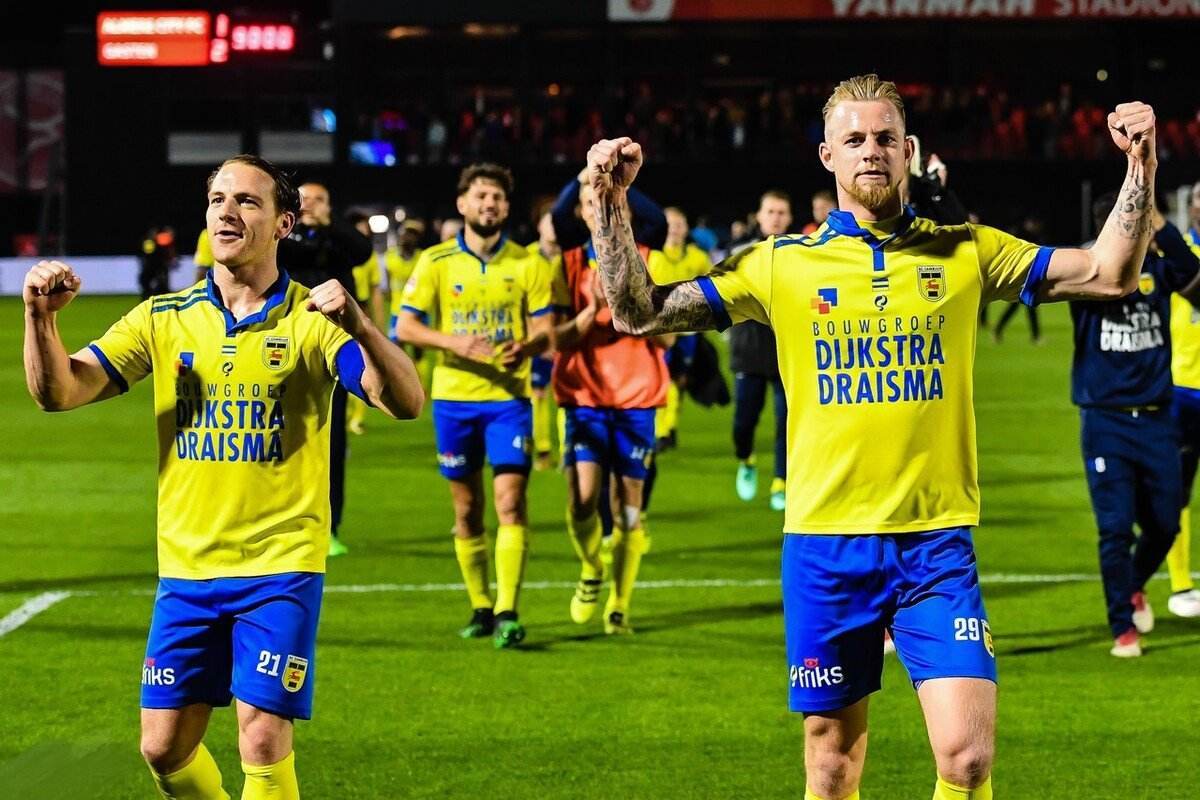 通过释放约 通过释放约