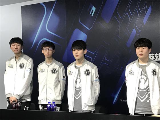 在演唱会 在演唱会